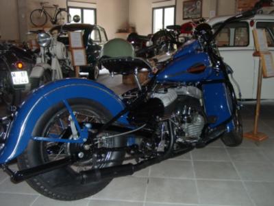 Harley Davidson im Motorradmuseum, &copy; www.cbx550.de