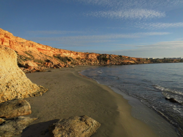 Cala Pe&ntilde;as, gro&szlig;e Bucht